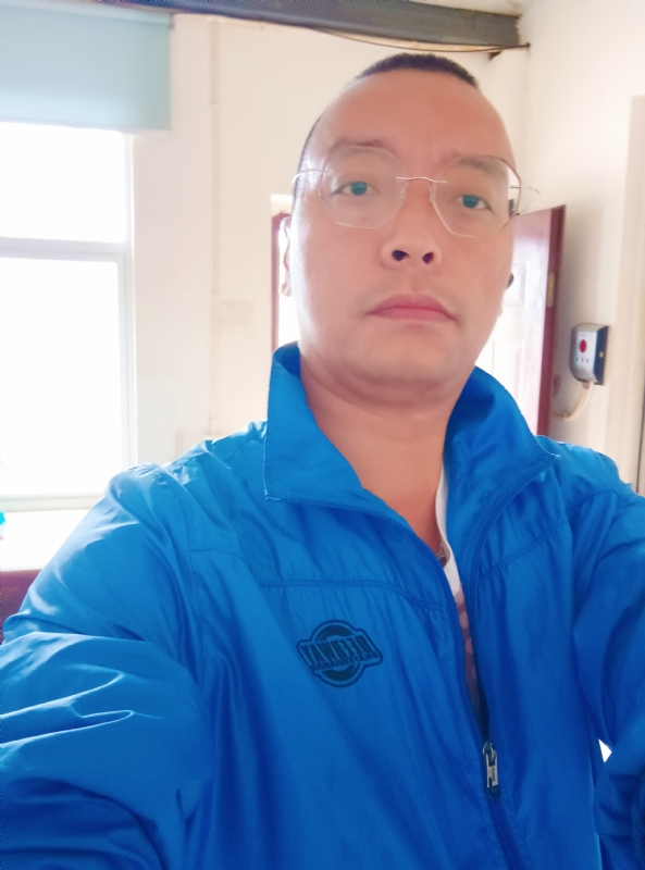 通海混混的第一张照片--宜宾相亲服务中心