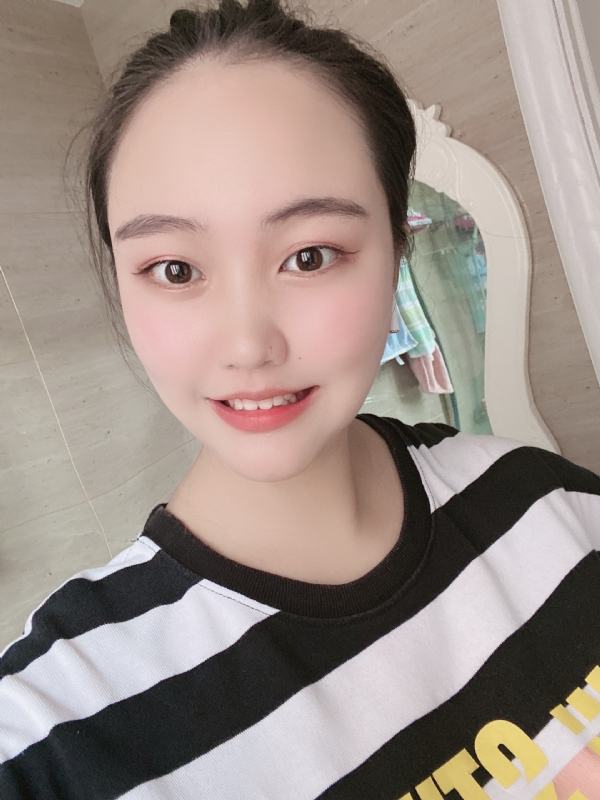 灵儿的第二张照片--宜宾相亲服务中心