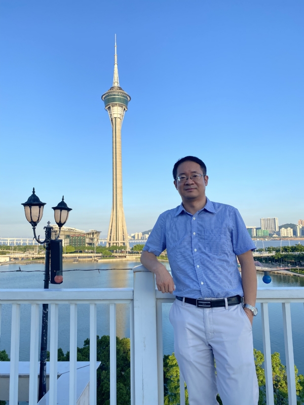 Yangyi的第二张照片--宜宾相亲服务中心