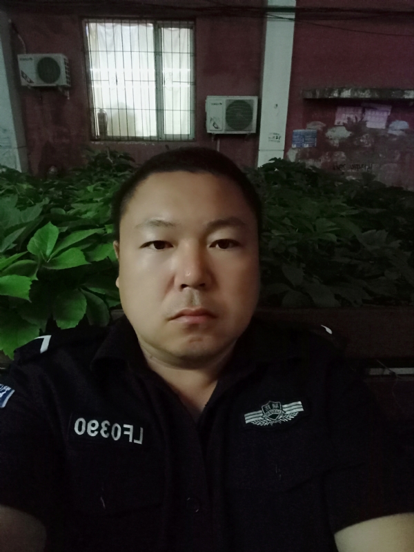 冯宇的第一张照片--宜宾相亲服务中心