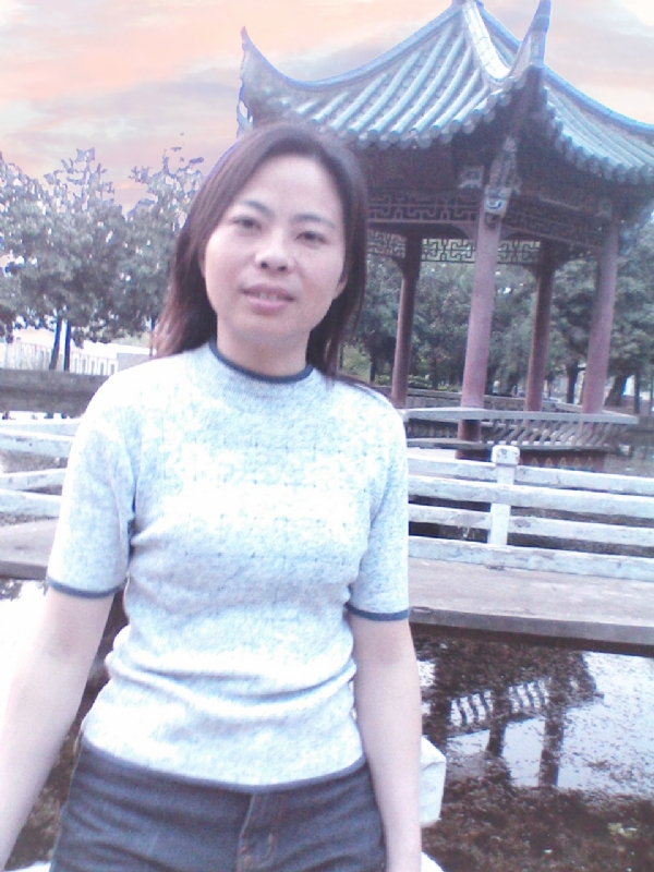 小草的第一张照片--宜宾相亲服务中心