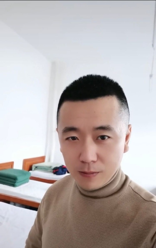随风的第二张照片--宜宾相亲服务中心