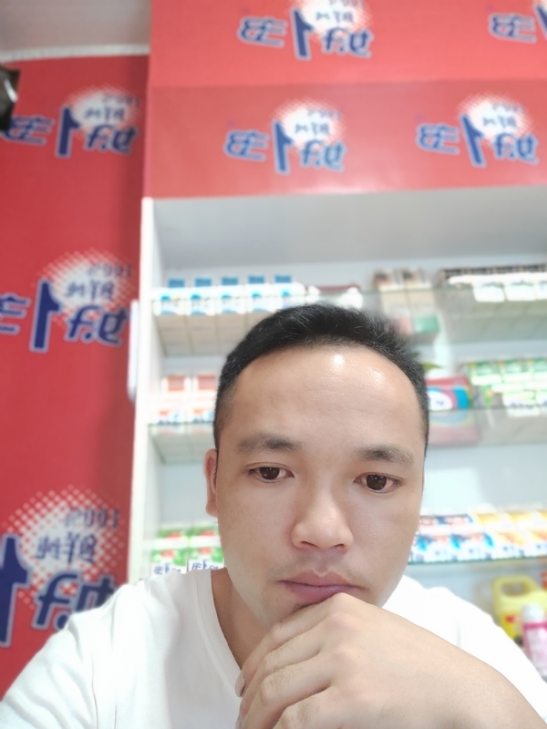 小老弟的第一张照片--宜宾相亲服务中心