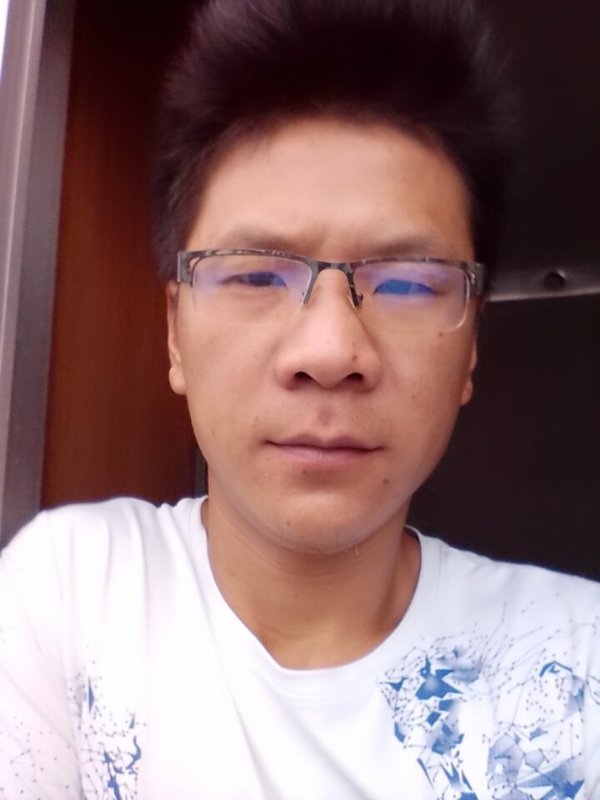 听雨的第一张照片--宜宾相亲服务中心