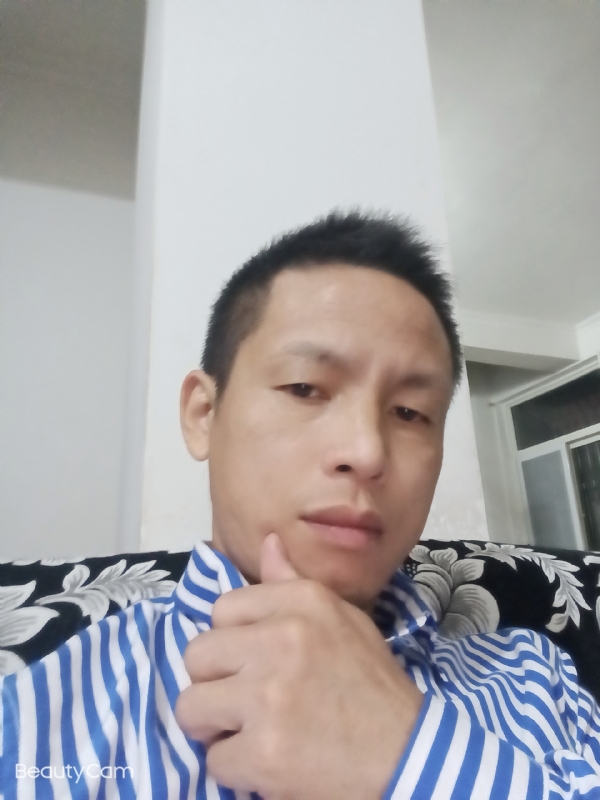 风雨40的第一张照片--宜宾相亲服务中心