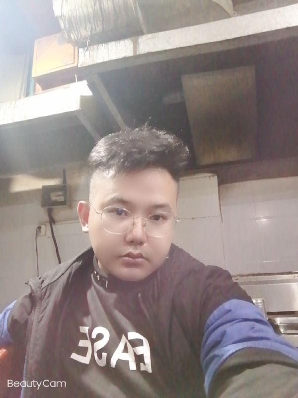 棒哥的第二张照片--宜宾相亲服务中心