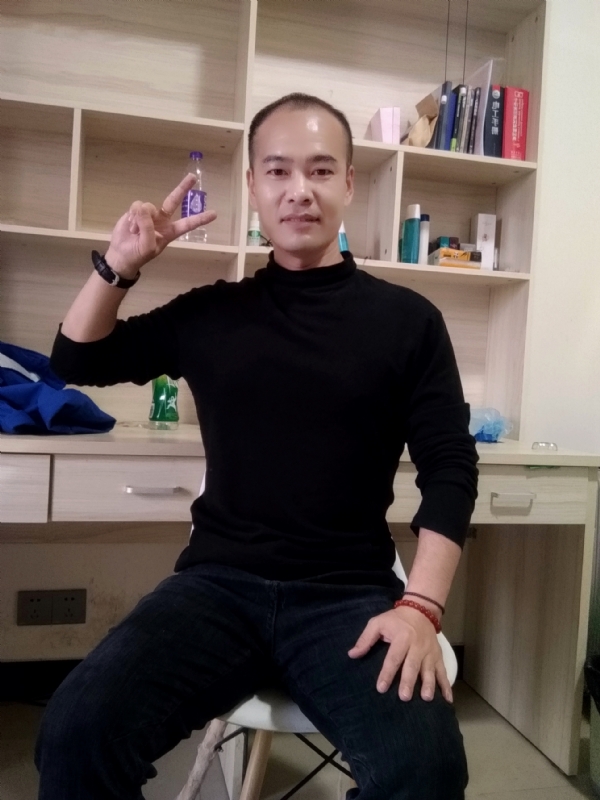 熊大与熊二的第一张照片--宜宾相亲服务中心