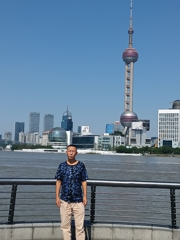 伪装浪漫的第一张照片--宜宾相亲服务中心