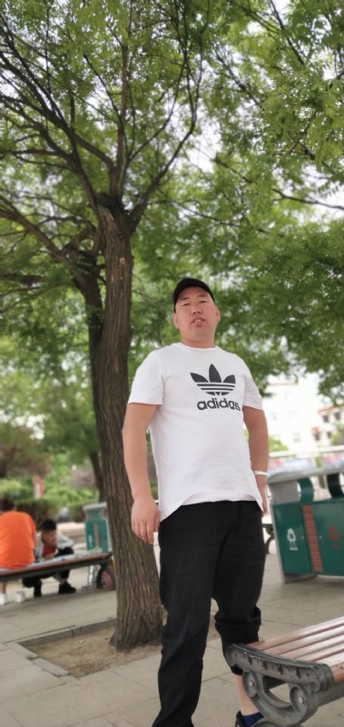 啊包g的第一张照片--宜宾相亲服务中心