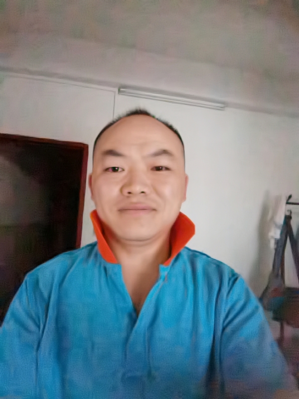 与子携老的第四张照片--宜宾相亲服务中心