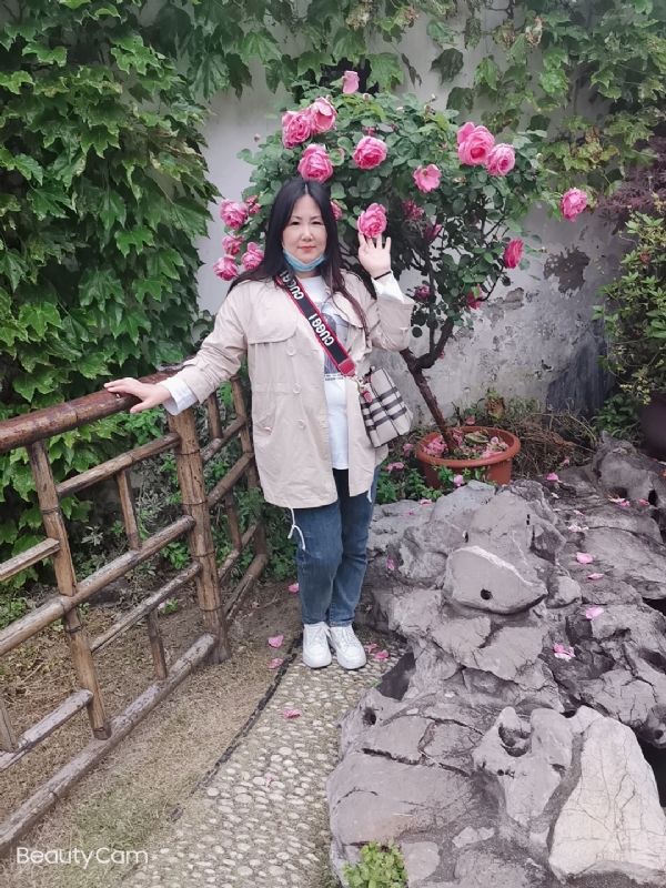 乖乖一女的第三张照片--宜宾相亲服务中心
