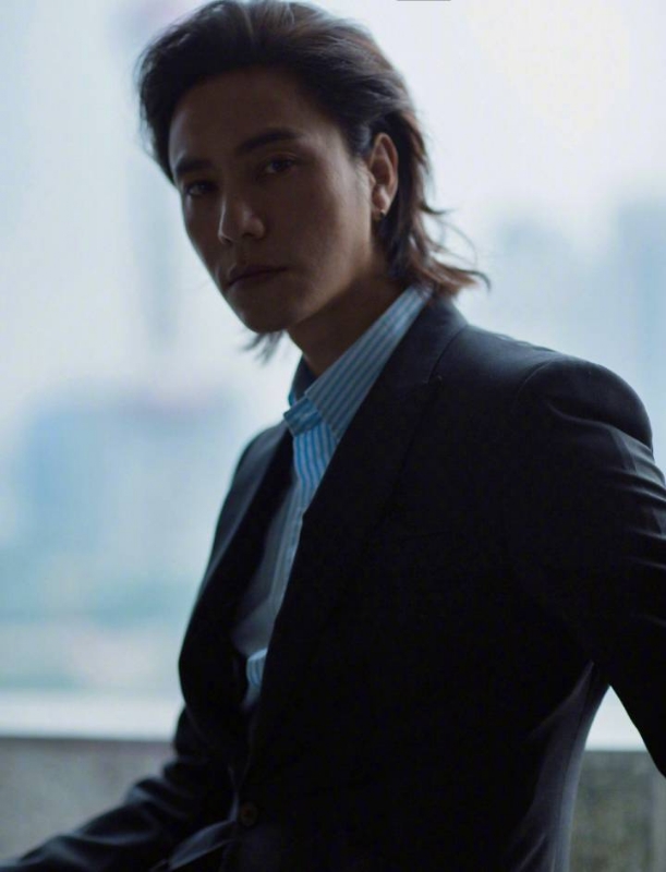 李嘉廷的第三张照片--宜宾相亲服务中心