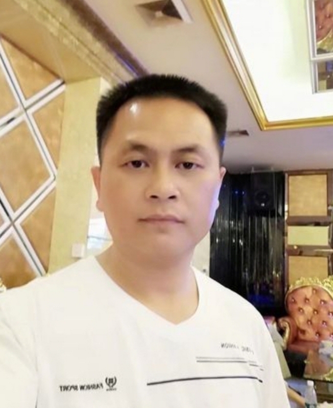 小梁的第一张照片--宜宾相亲服务中心