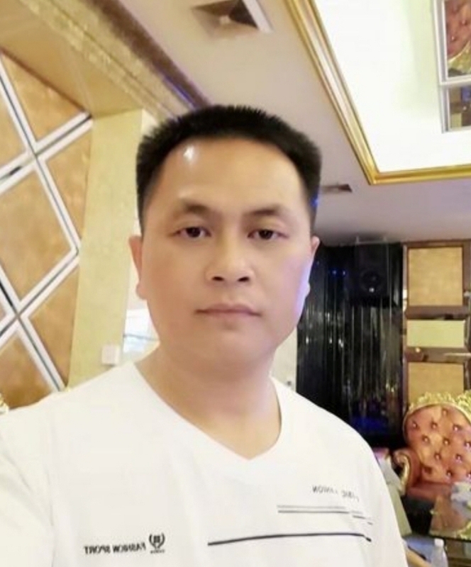 小梁的第二张照片--宜宾相亲服务中心