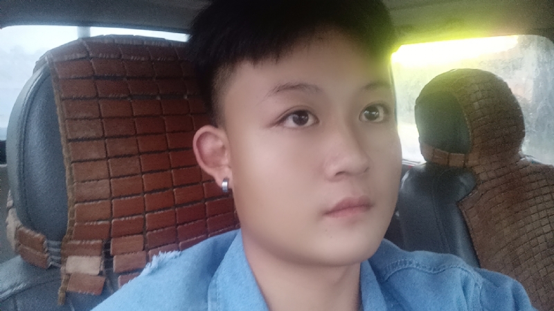 何新的第一张照片--宜宾相亲服务中心