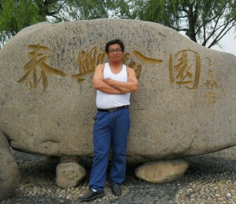 黑哥的第一张照片--宜宾相亲服务中心