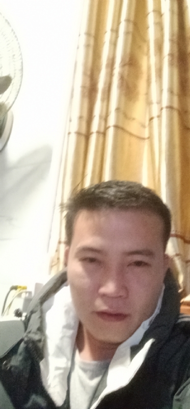 一个人的烟火的第一张照片--宜宾相亲服务中心