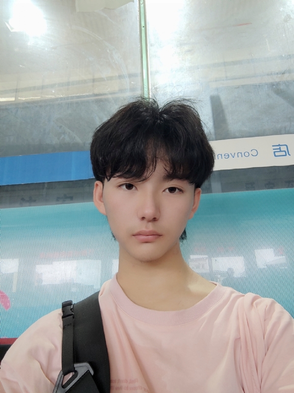 钱嘉豪的第二张照片--宜宾相亲服务中心