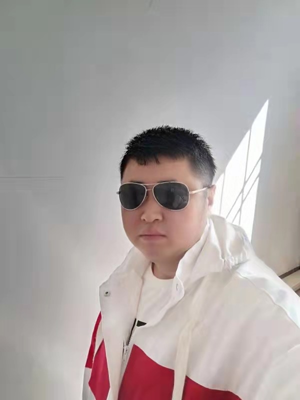 大漠叔叔的第一张照片--宜宾相亲服务中心