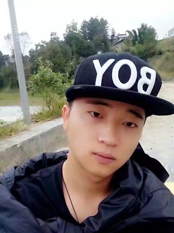 南来北往的第一张照片--宜宾相亲服务中心