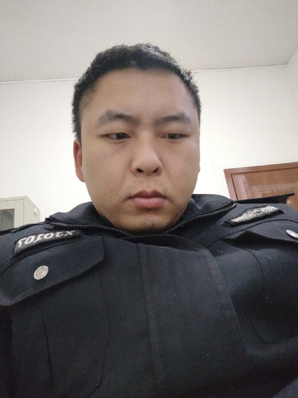 好纠结的第二张照片--宜宾相亲服务中心