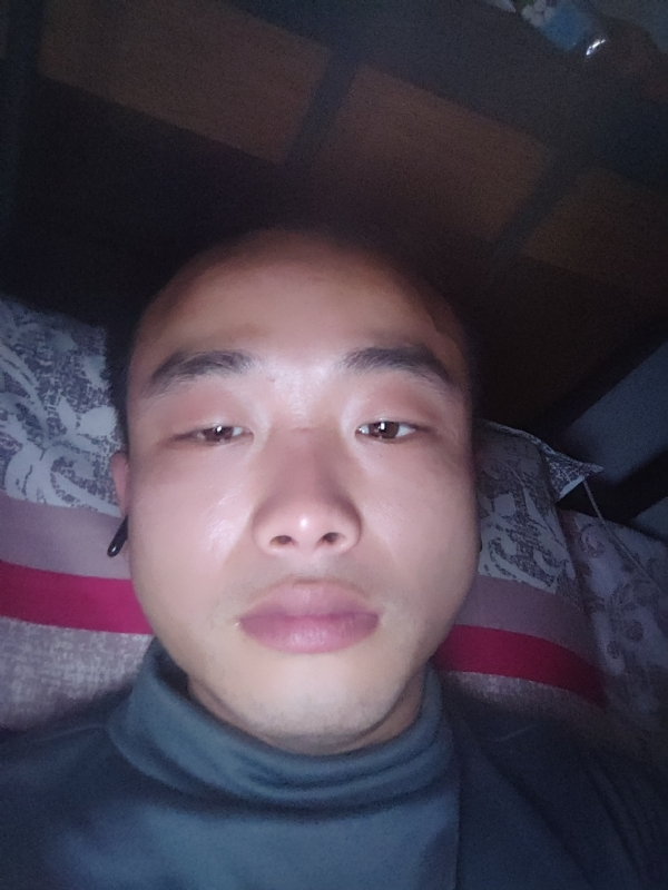 偏爱的第一张照片--宜宾相亲服务中心