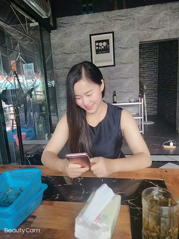 如不坚强弱给谁看的第一张照片--宜宾相亲服务中心