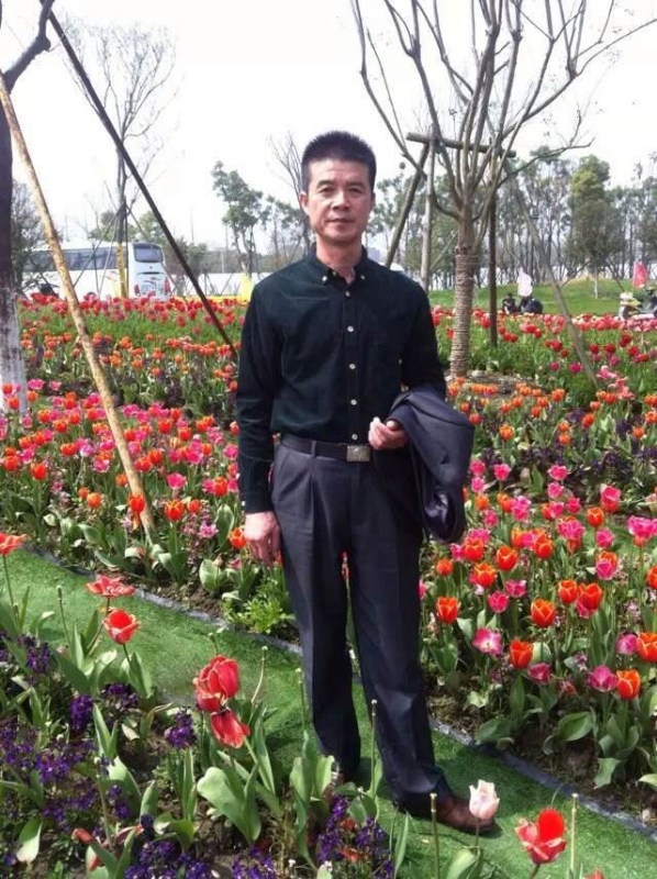 蓝天的第一张照片--宜宾相亲服务中心