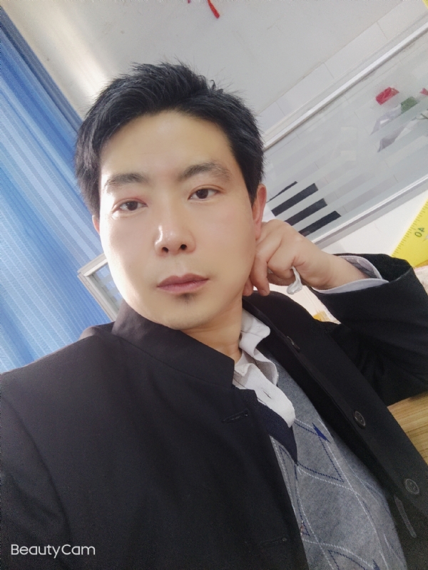 铜豌豆的第一张照片--宜宾相亲服务中心