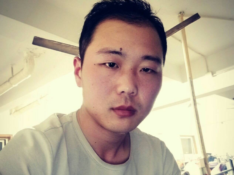 听听那冷雨的第二张照片--宜宾相亲服务中心