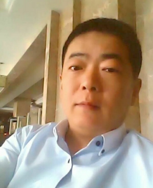 落叶随风的第一张照片--宜宾相亲服务中心