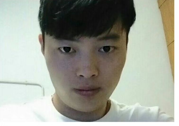 小张哥哥的第一张照片--宜宾相亲服务中心