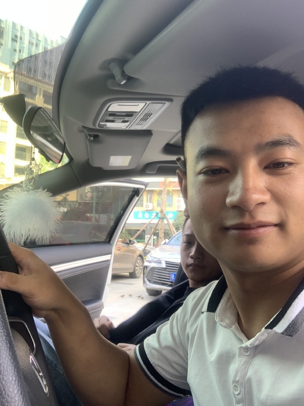 古有风琴的第三张照片--宜宾相亲服务中心