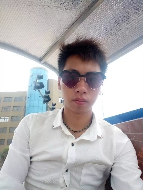 寻缘的第一张照片--宜宾相亲服务中心