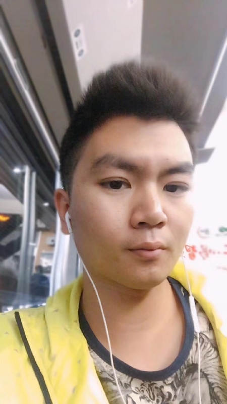 瑞泽的第一张照片--宜宾相亲服务中心