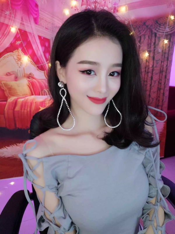 Cici的第三张照片--宜宾相亲服务中心