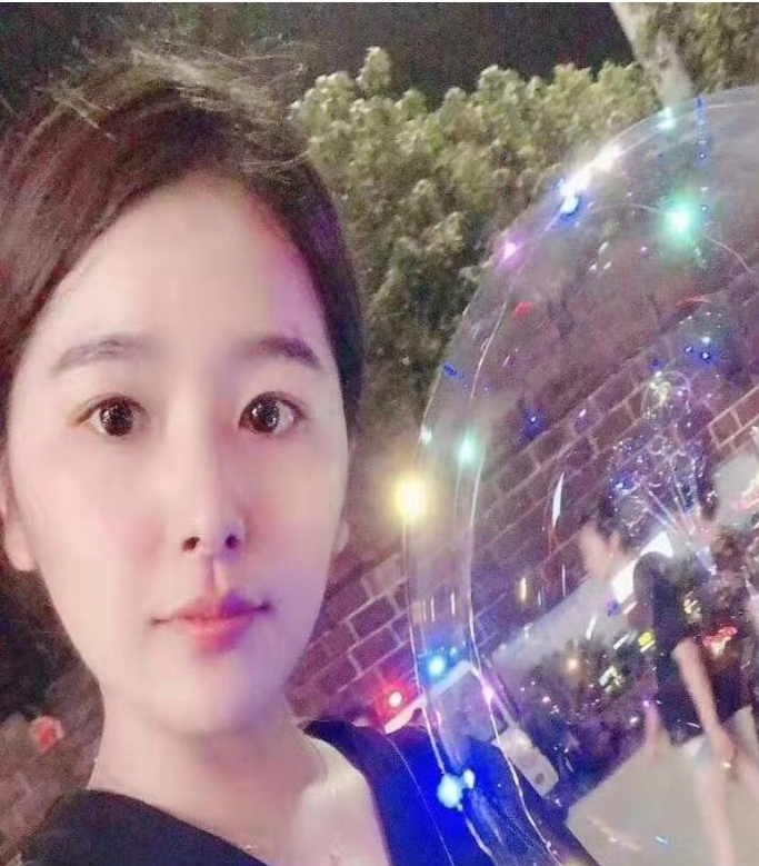 心碎小猪的第一张照片--宜宾相亲服务中心