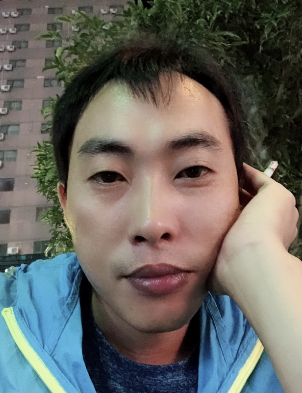一直在路上的第一张照片--宜宾相亲服务中心