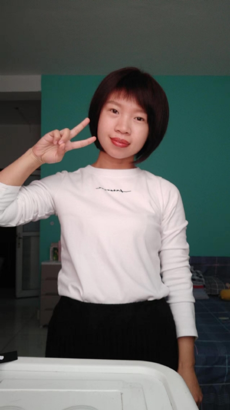 向日葵的第一张照片--宜宾相亲服务中心
