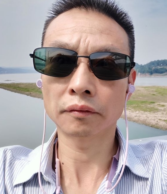 猪哥哥的第二张照片--宜宾相亲服务中心