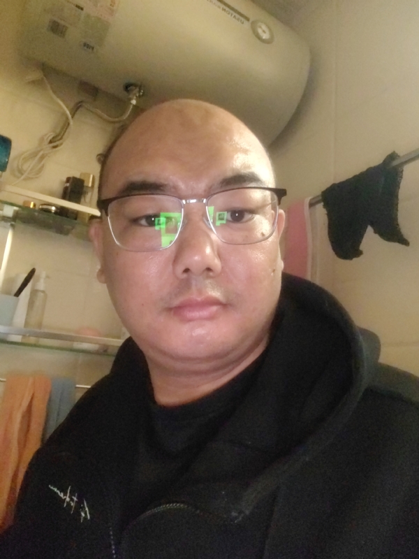 小胖子的第一张照片--宜宾相亲服务中心