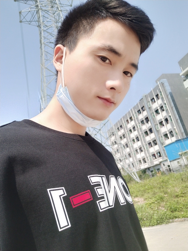 何凡的第一张照片--宜宾相亲服务中心