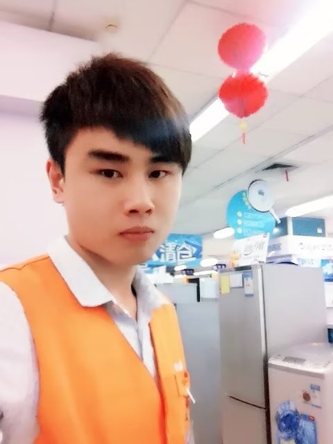 罗自强的第一张照片--宜宾相亲服务中心