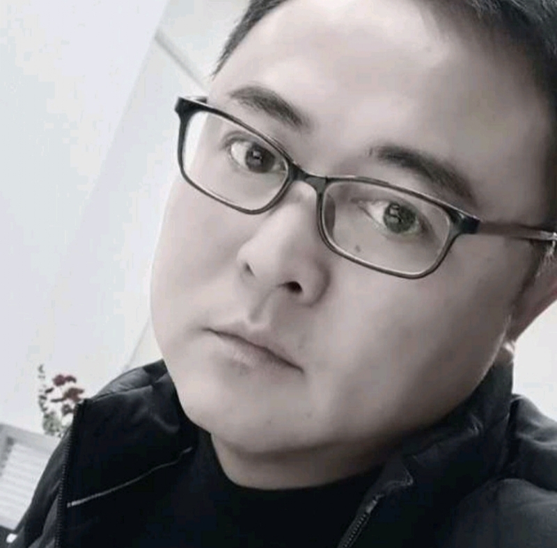 小石头的第一张照片--宜宾相亲服务中心