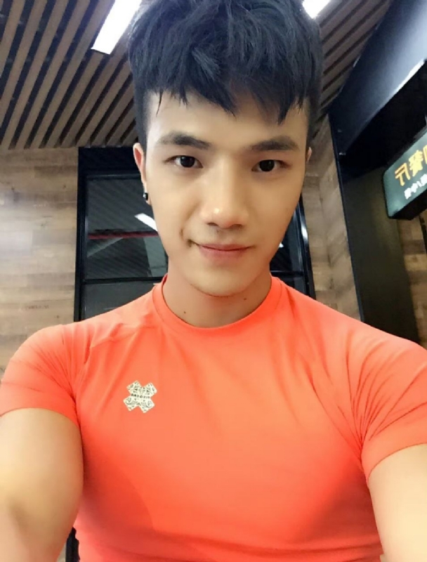 航航的第一张照片--宜宾相亲服务中心