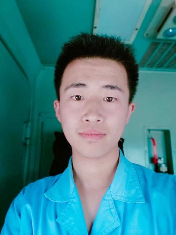 生而为人的第四张照片--宜宾相亲服务中心