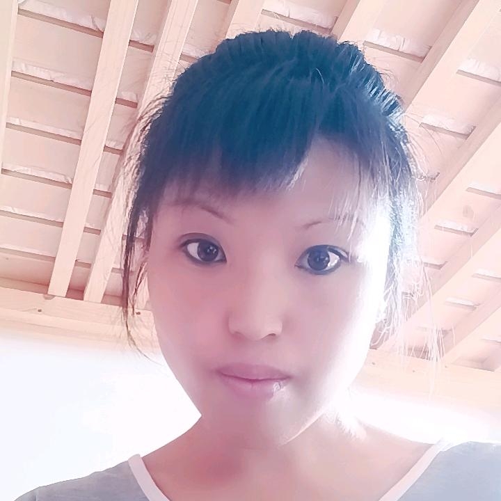 Lily的第一张照片--宜宾相亲服务中心
