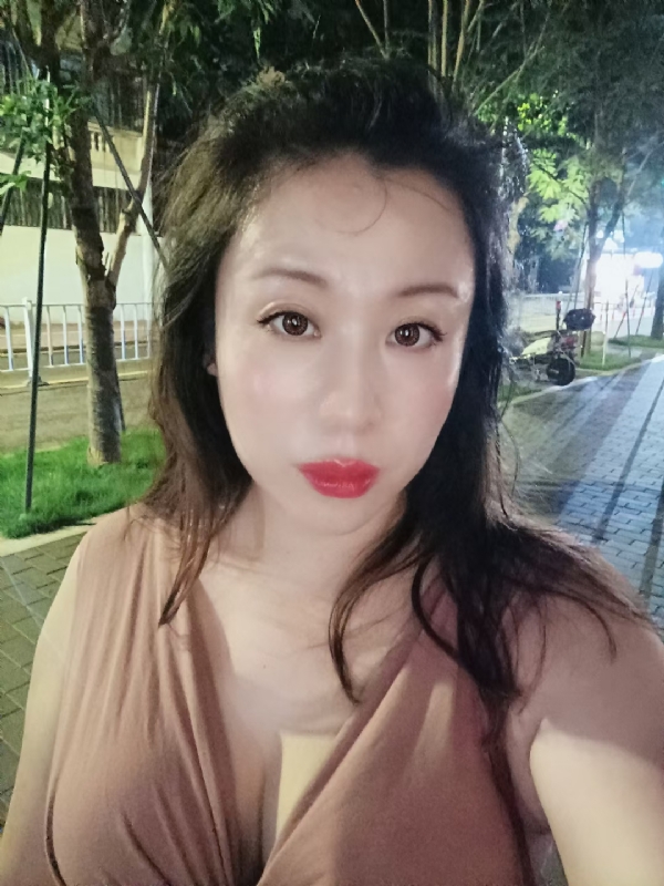 叶子青青的第一张照片--宜宾相亲服务中心