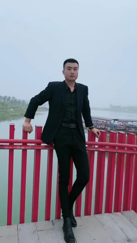 Albert的第二张照片--宜宾相亲服务中心