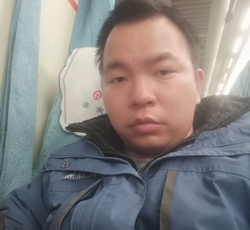 淡定的第一张照片--宜宾相亲服务中心